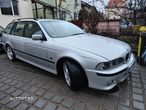 BMW Seria 5 520i Touring - 13