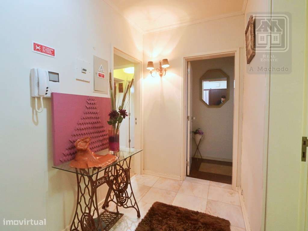 APARTAMENTO T3 MOBILADO com VISTA MAR para ARRENDAR - Pópulo, São R... - Grande imagem: 4/37