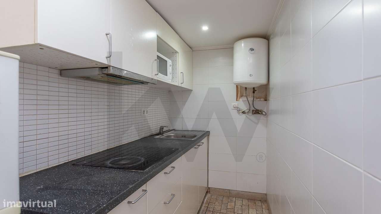 Minimalismo e Herança: O Refúgio Perfeito na Calçada do Lavra-8