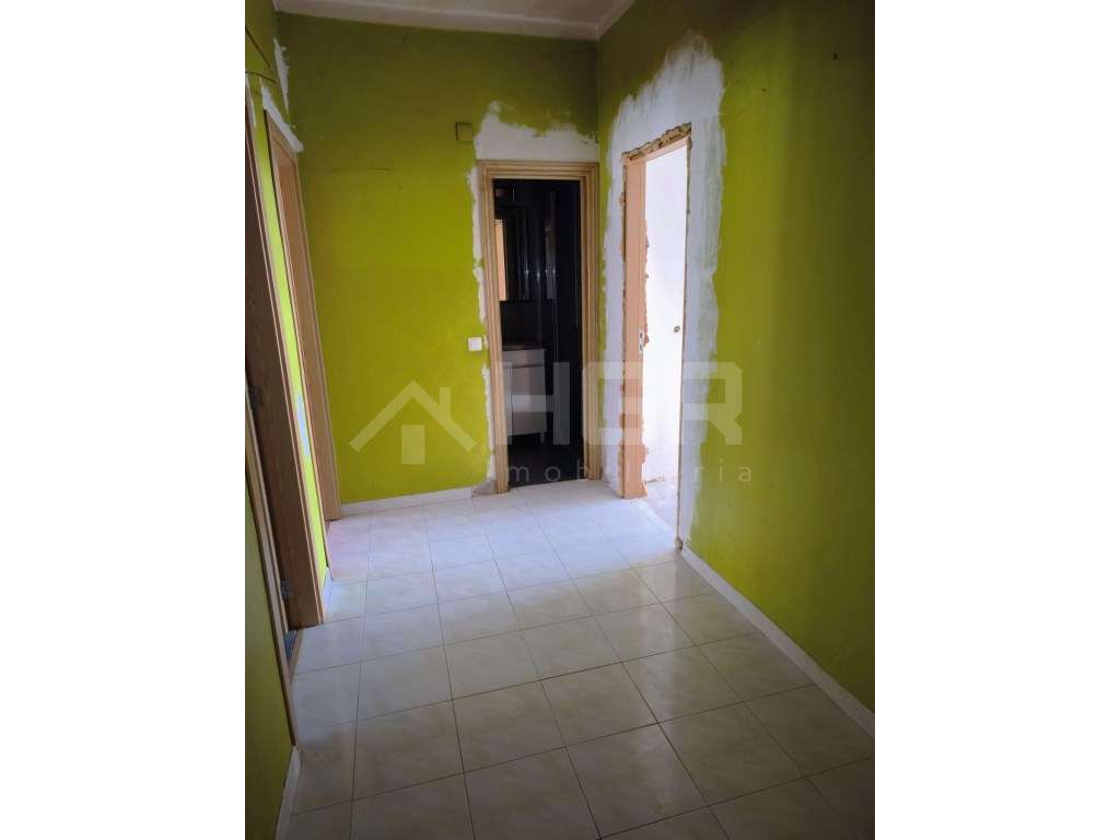 T3 + 1 | DUPLEX | BOA LOCALIZAÇÃO | ARRENTELA (MURTINHEIRA)-5