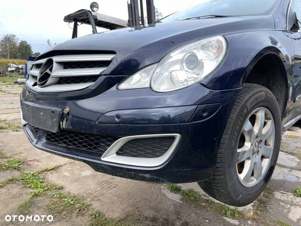 Mercedes R320 cdi long maska zderzak błotnik  drzwi klapa zamek silnik om642 - 4