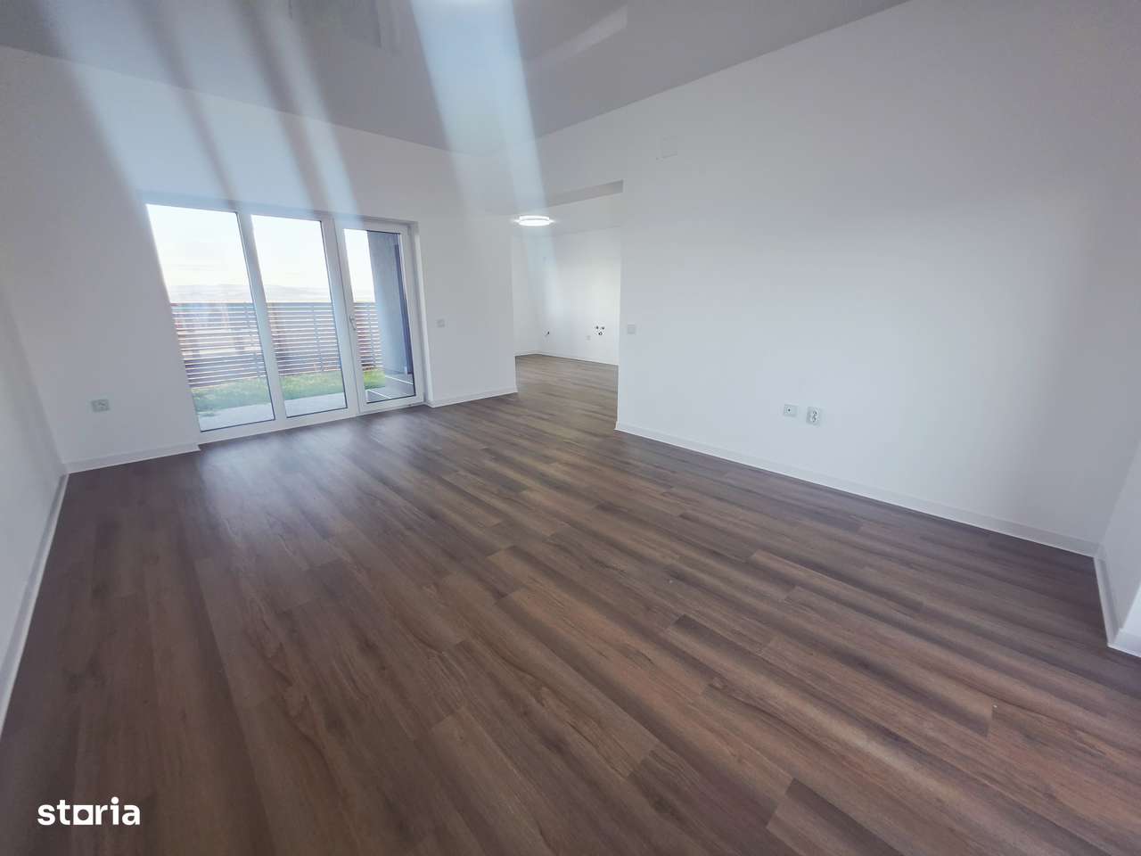 Vand casa noua pe parter 4 camere Izvor Tarlungeni Valea cu Flori 8-6