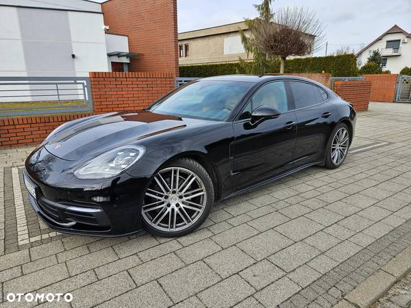 Porsche Panamera 4 - 2