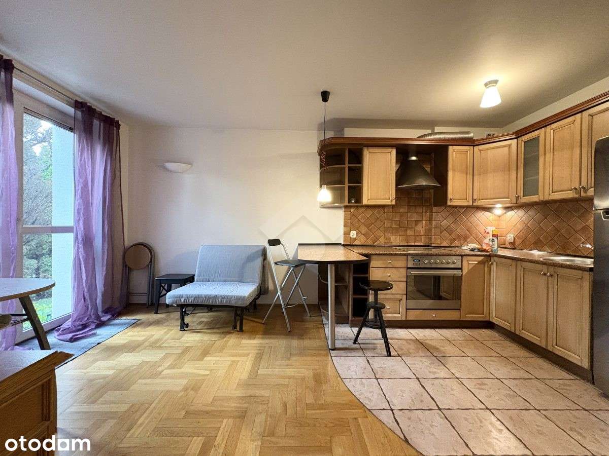 Kawalerka, m.postojowe, teren zamknięty, tramwaj, autobus - Pełny obrazek: 4/6