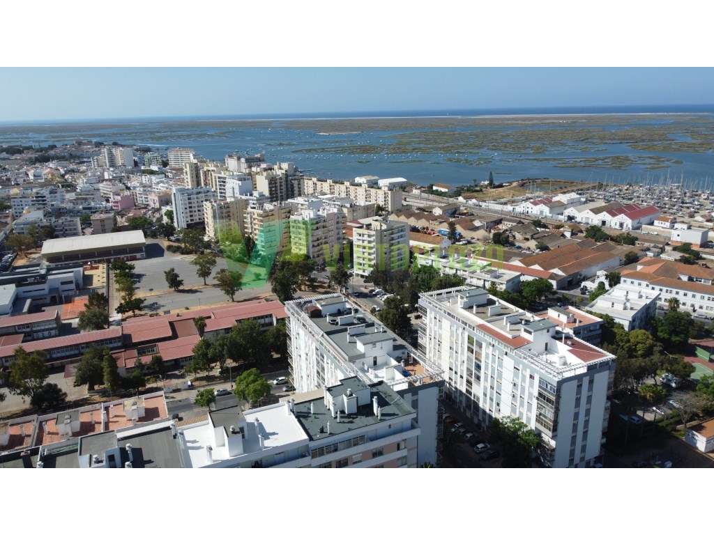 Apartamento T2 em Faro com Vista Rio ,Excelente Localização junto a...-9