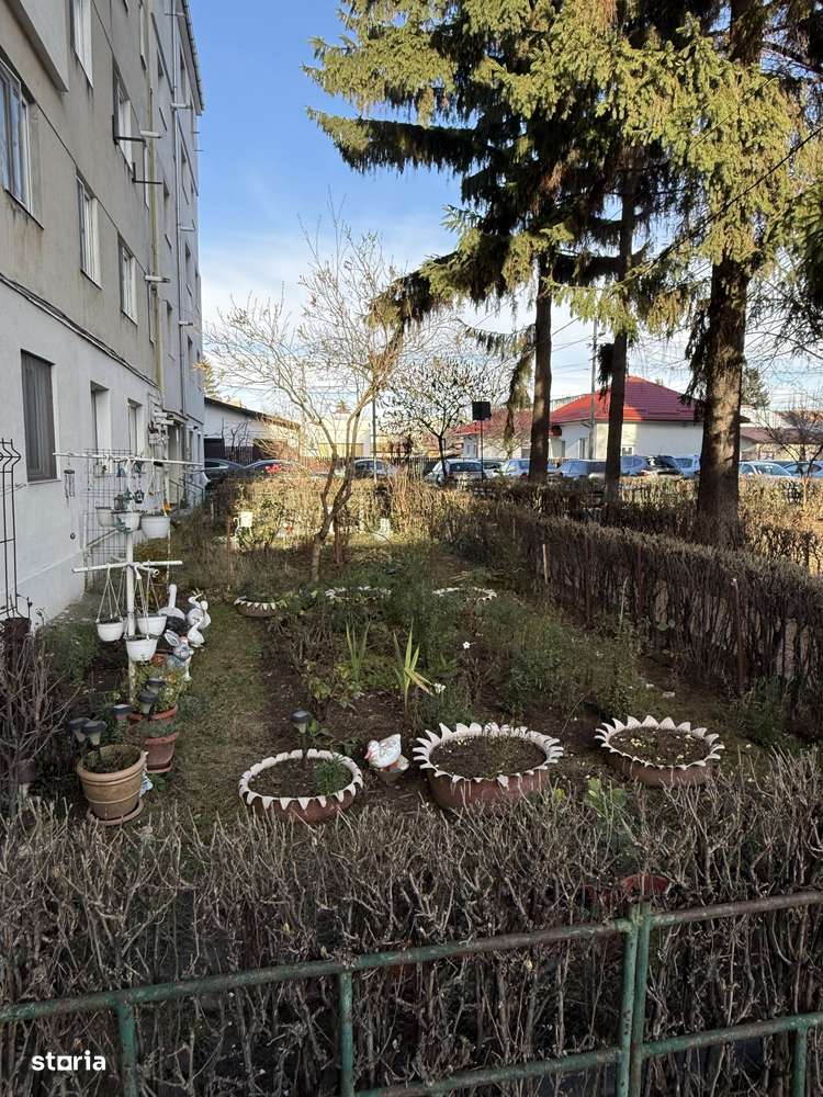 Ap 2 camere renovat - mobilat și utilat complet-17