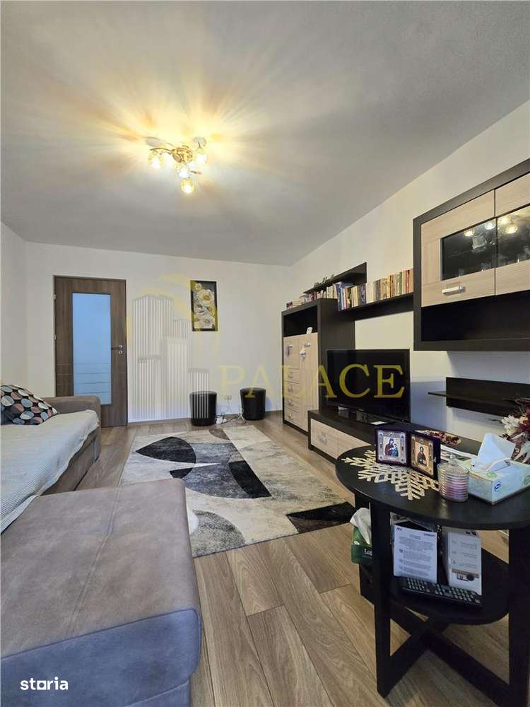 De vanzare || Apartament spatios | 2 camere - Decomandat || Prelungire-1