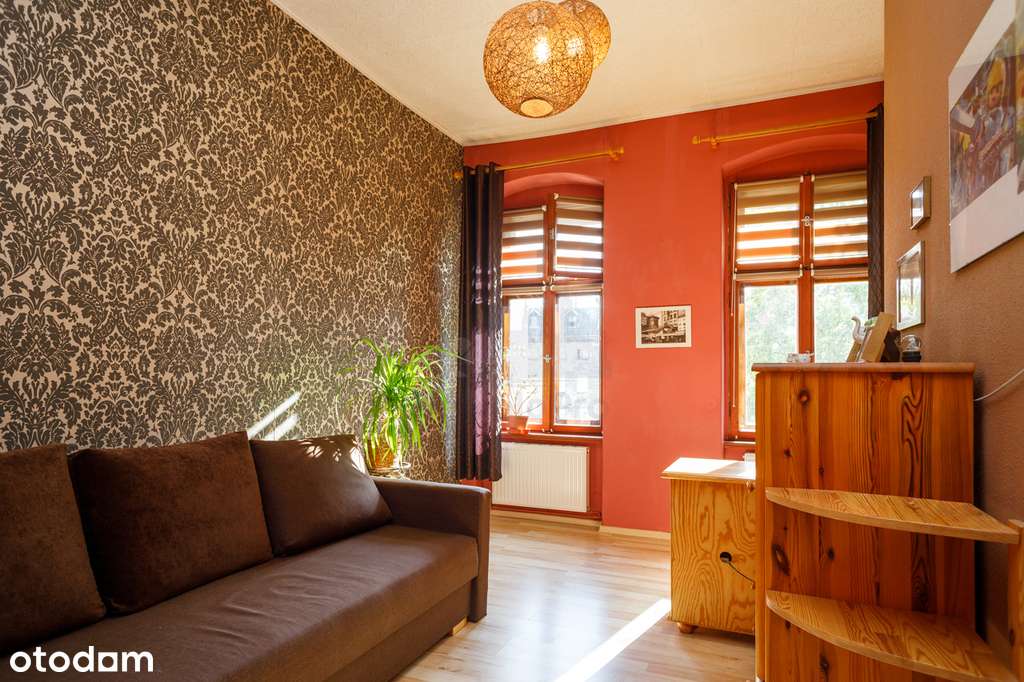 Ponad 3m wysokości mieszkania z duszą! Kominek, balkon,piwnica|Centrum-16