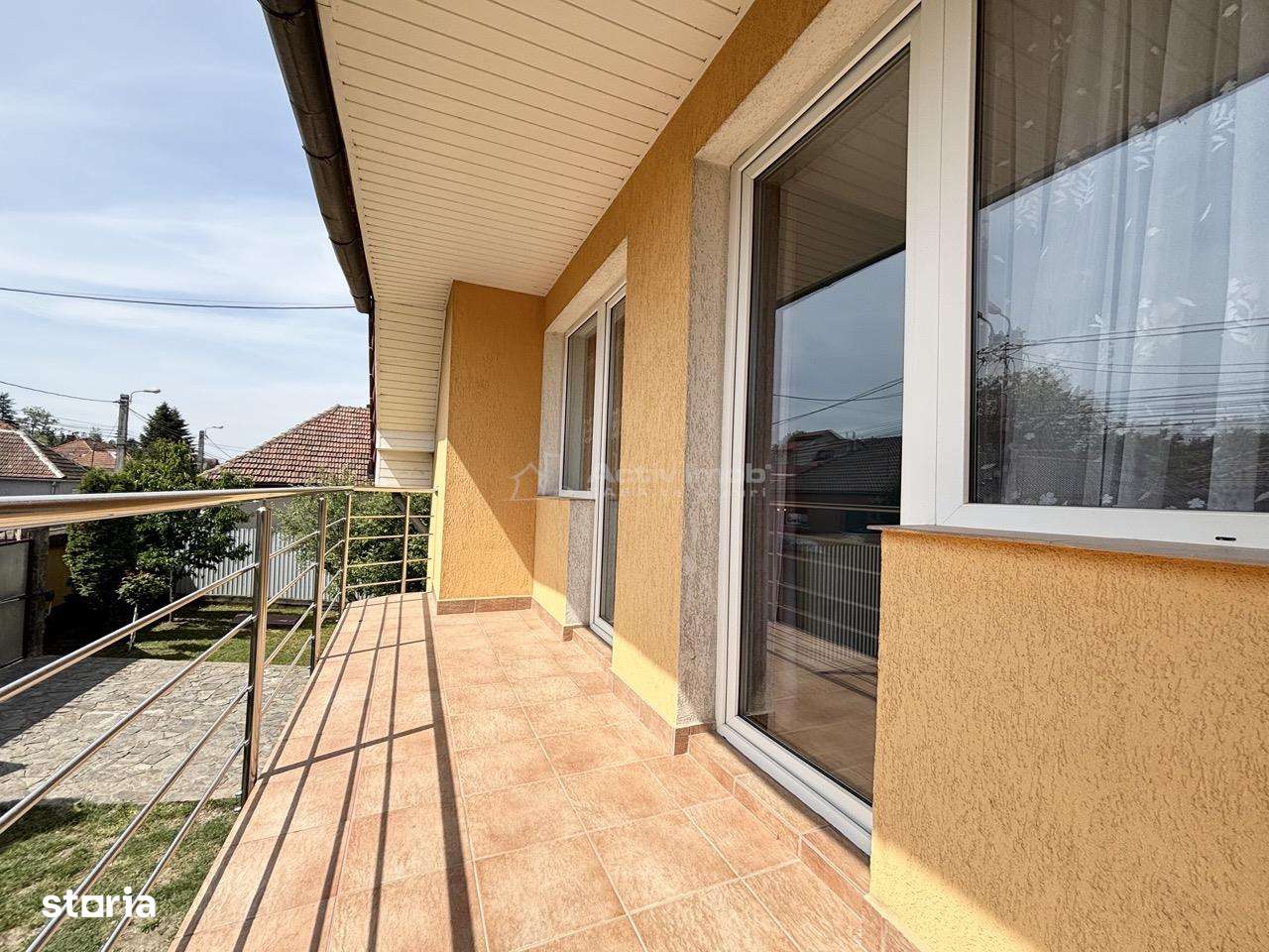 Casa - Vila - str. Piatra Craiului-13