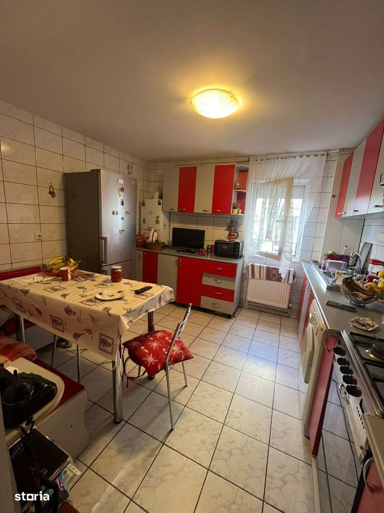 OANCEA-TATARASI ap.2 camere, etajul.1/4, curat, decomandat!-4