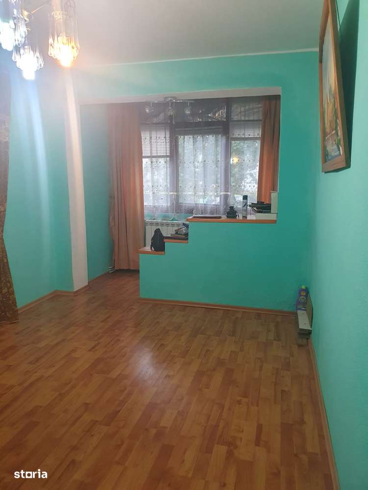 Apartament 3 camere zona Primaverii /Scoala 12 , etaj 4 cu sarpanta-2
