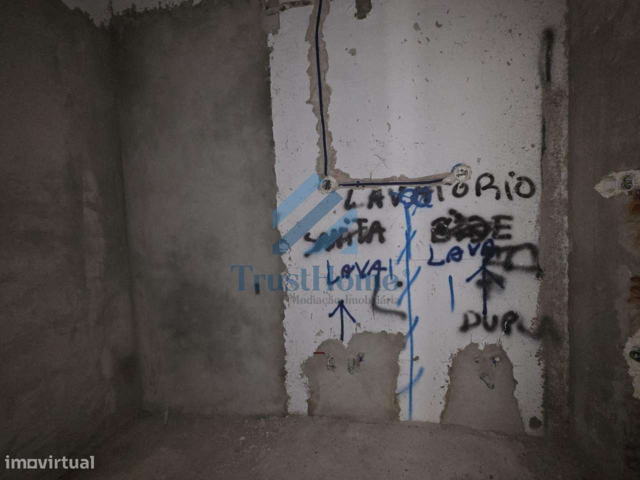 V4 para remodelação em São João da Ribeira a 13 Km de Rio Maior-42