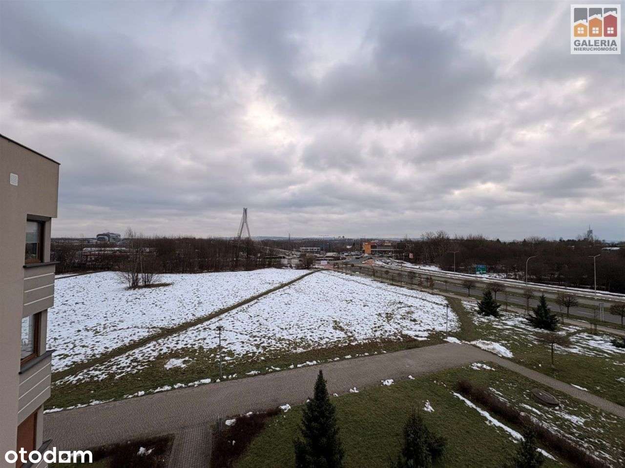 Os. Staromieście,przestronne mieszkanie 3 pokojowe-0