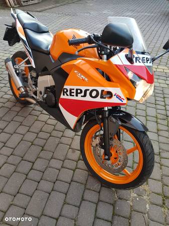 Honda CBR - 3