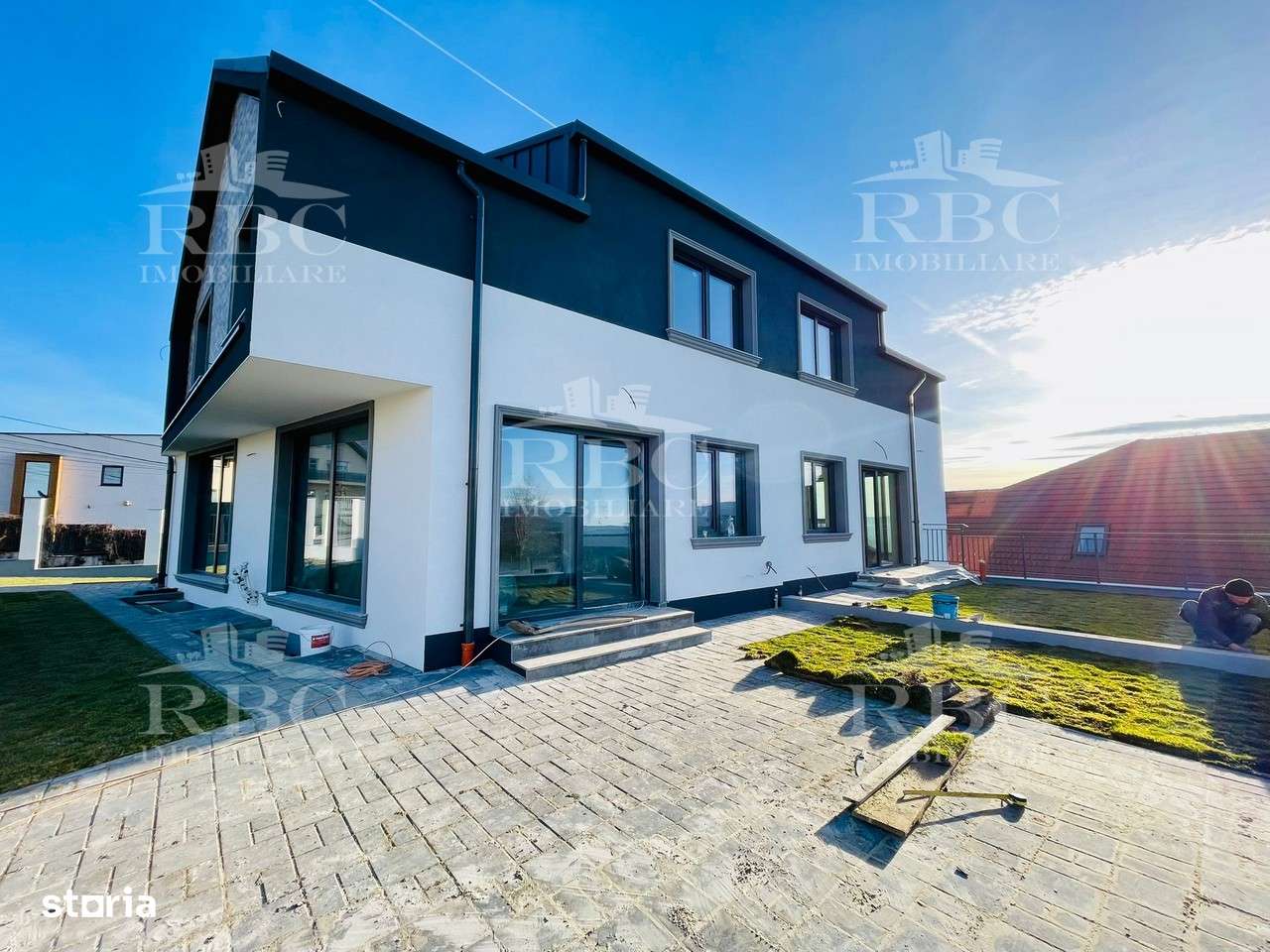 Casa cuplata in Dambu Rotund - Imagine principală: 4/8