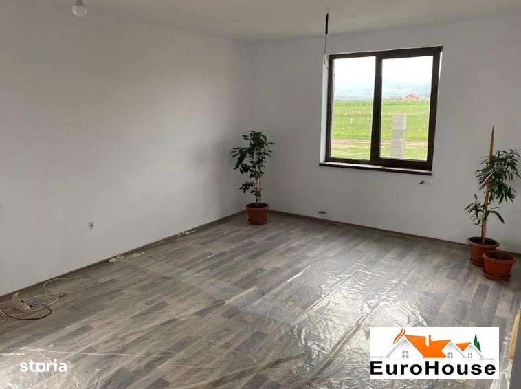 Casa de vanzare in Alba Iulia - Imagine principală: 2/14