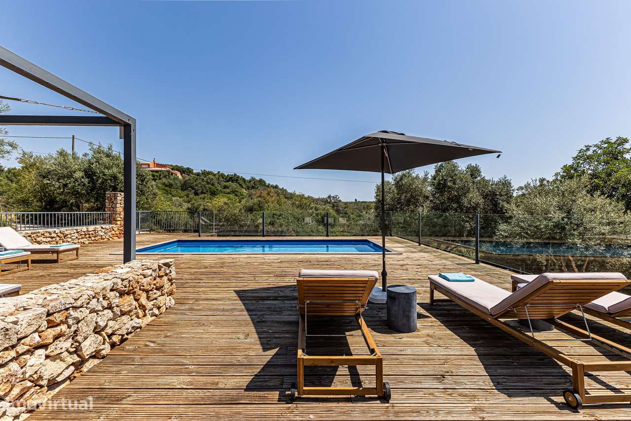 Villa T4 contemporânea à beira do rio no coração do Algarve-12