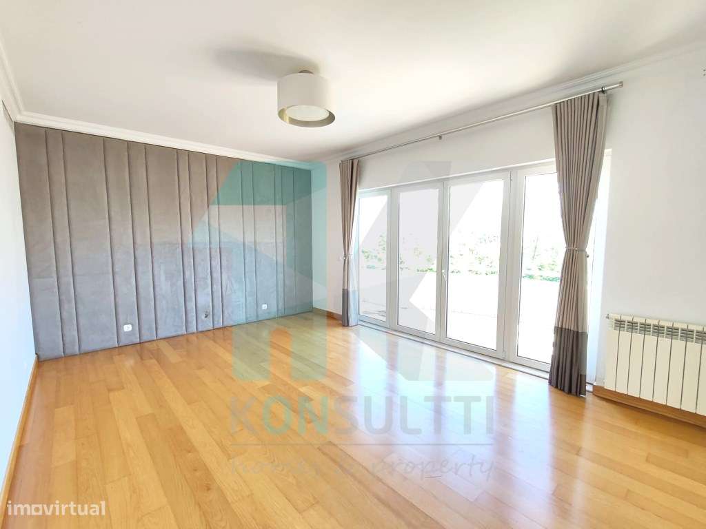 Moradia de luxo T4 com piscina no prestigiado condomínio fechado da...-29