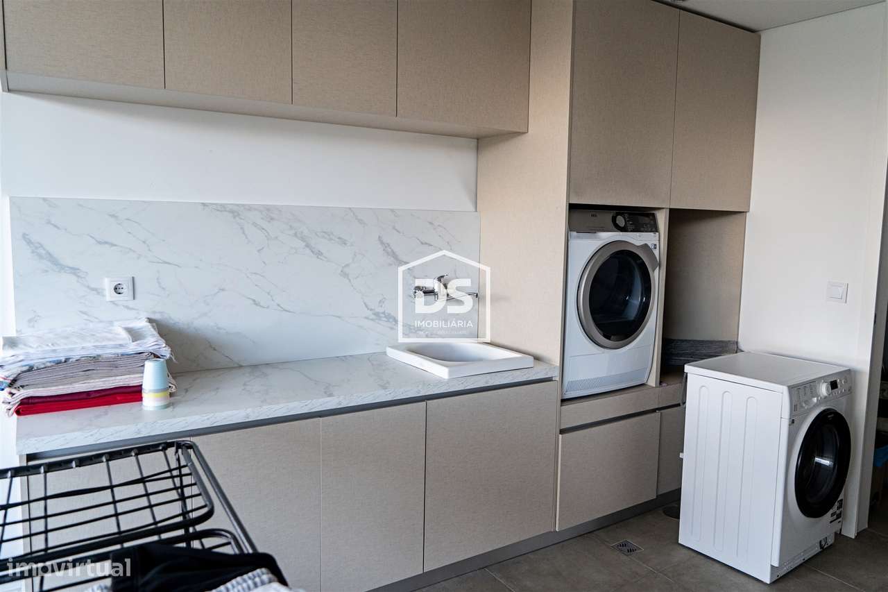 MORADIA DE LUXO T3 + ESCRITORIO - CENTRO DE PAÇOS DE FERREIRA-44