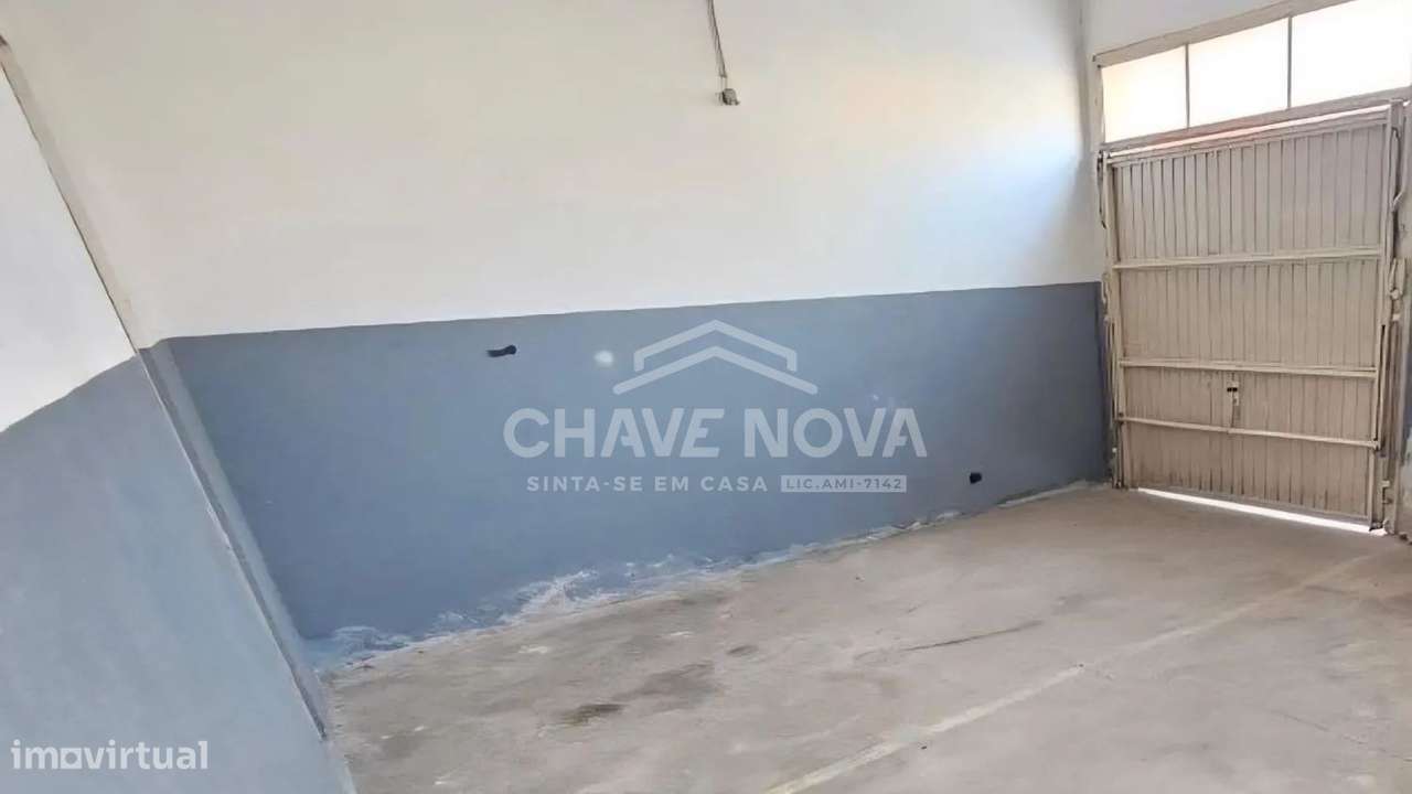 Apartamento T2 com garagem e arrumo | Candal / - Grande imagem: 3/13