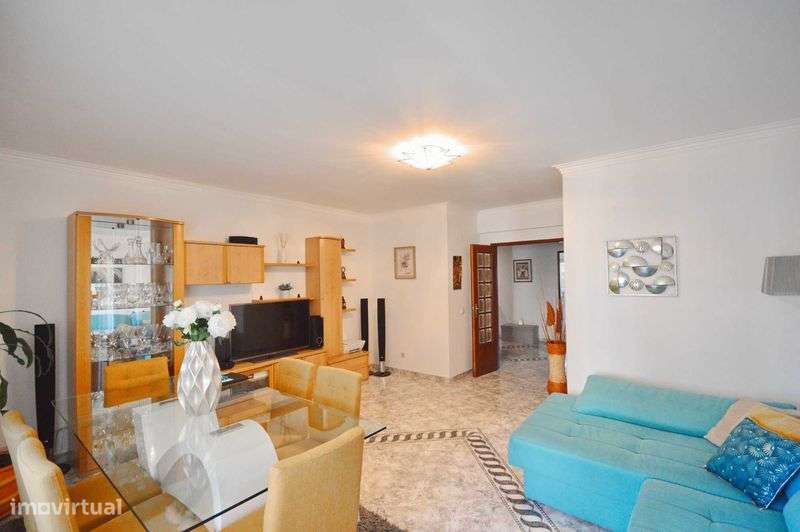 Apartamento Viso T3 Com Suite E Garagem 137 M2 Com Elevador