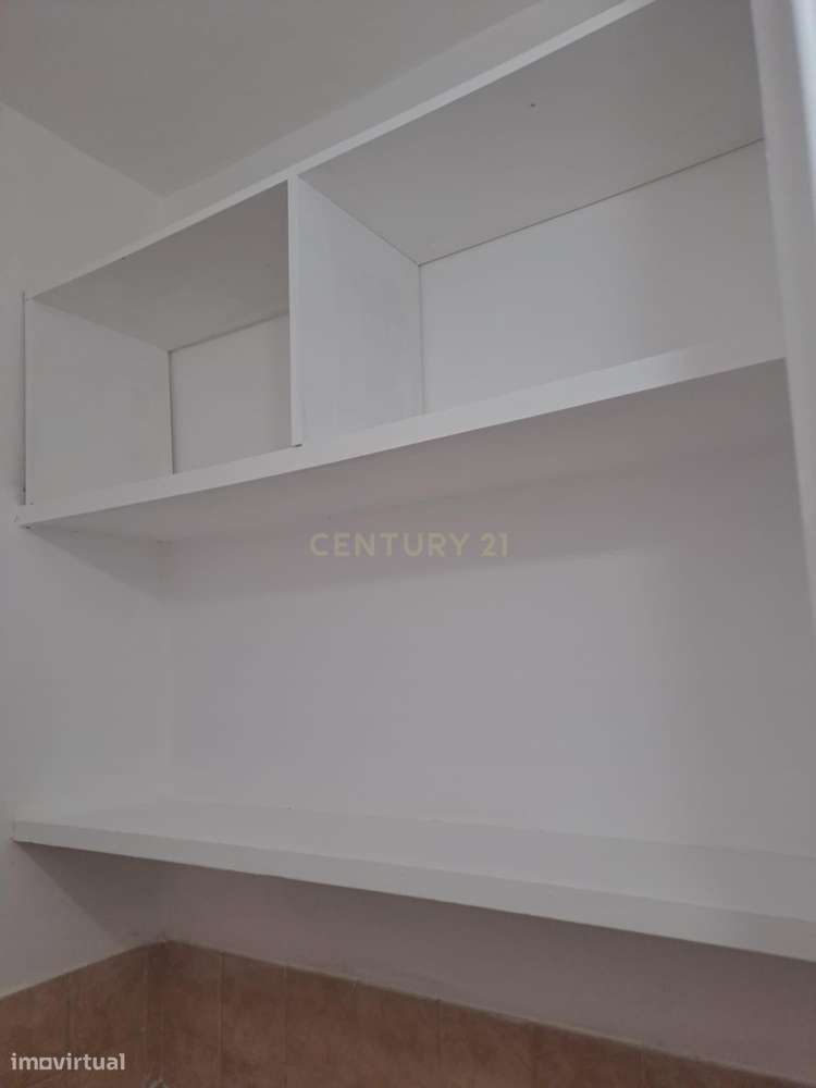 Apartamento T2 - Tapada das Merçês-22