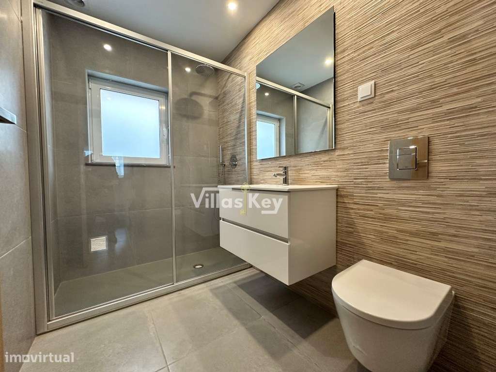 Moradia 6 quartos, no centro de Lagos com excelente vista mar, Lago...-15