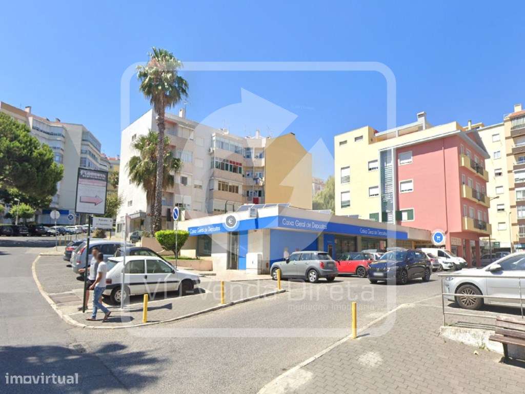 IMÓVEL DA BANCA - Loja com 370 m² no centro da Póvoa de Santo Adrião. - Grande imagem: 1/14