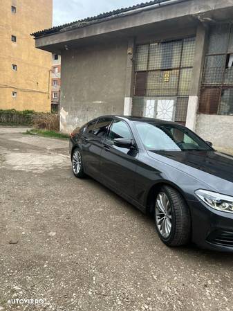 BMW Seria 5 520d xDrive AT - 4