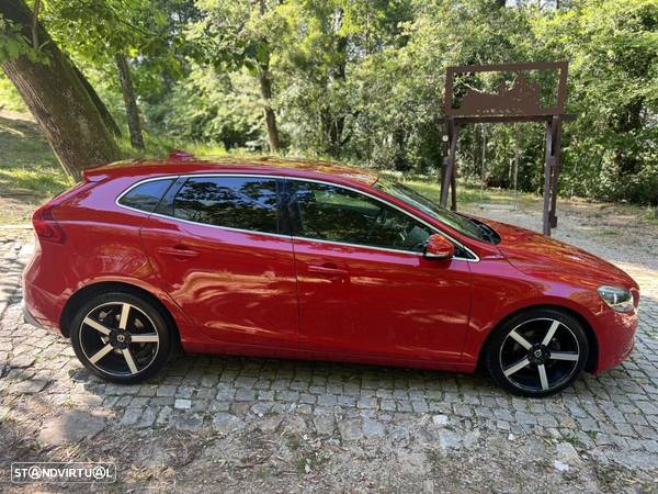 Volvo V40 1.6 D2 R-Design Momentum - 3