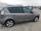 Dezmembrez Renault Scenic 1.5 Diesel - 3