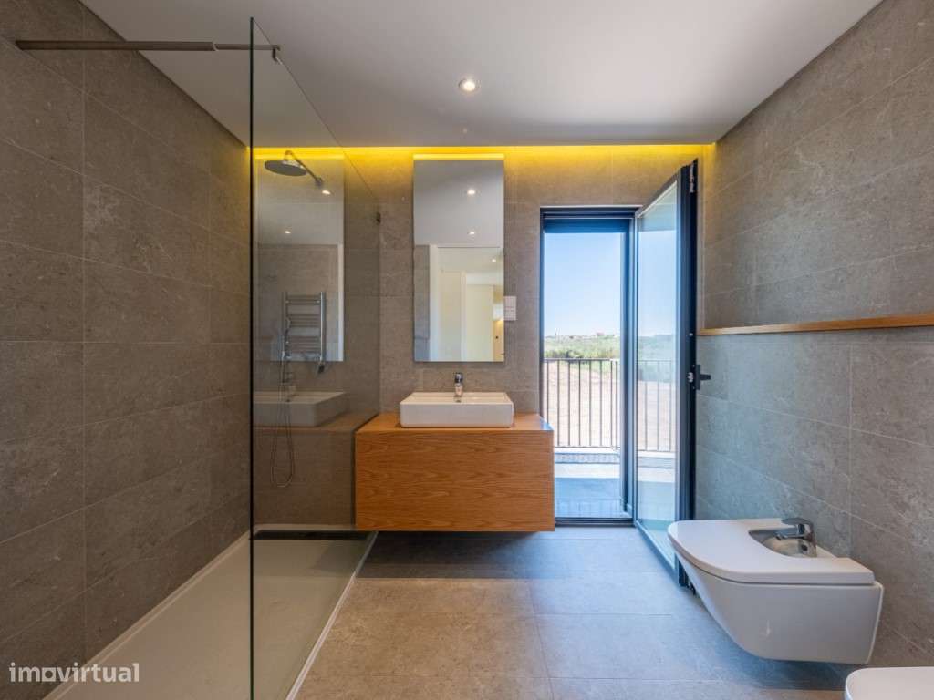 Apartamento T3 Moderno com Varanda e Churrasqueira - Praia de Santa...-13