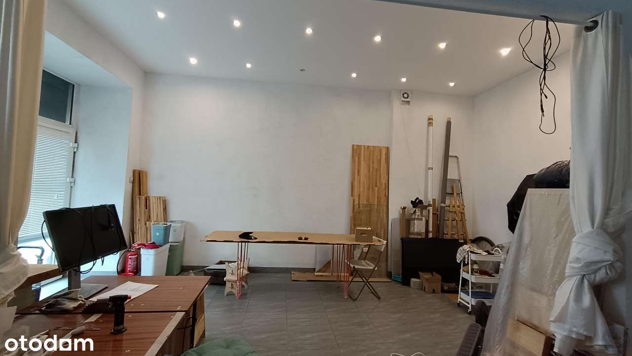 Lokal na sprzedaż , Komuny Paryskiej-0