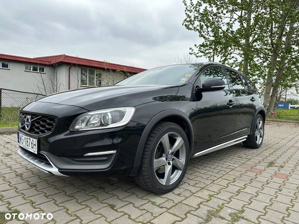 Volvo V60 Cross Country D4 AWD Geartronic Summum - 3