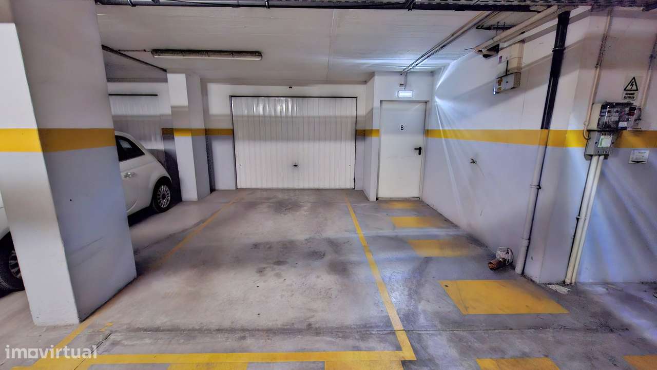 Apartamento T4 com 297m², Garagem e Lugar  estacionamento  Pinhal Novo-20