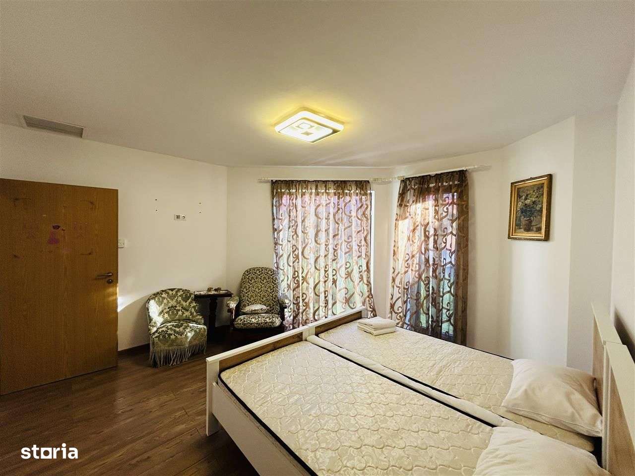 Casă individuală cu iaz, jacuzzi, saună și curte superbă – Cisnădie-6