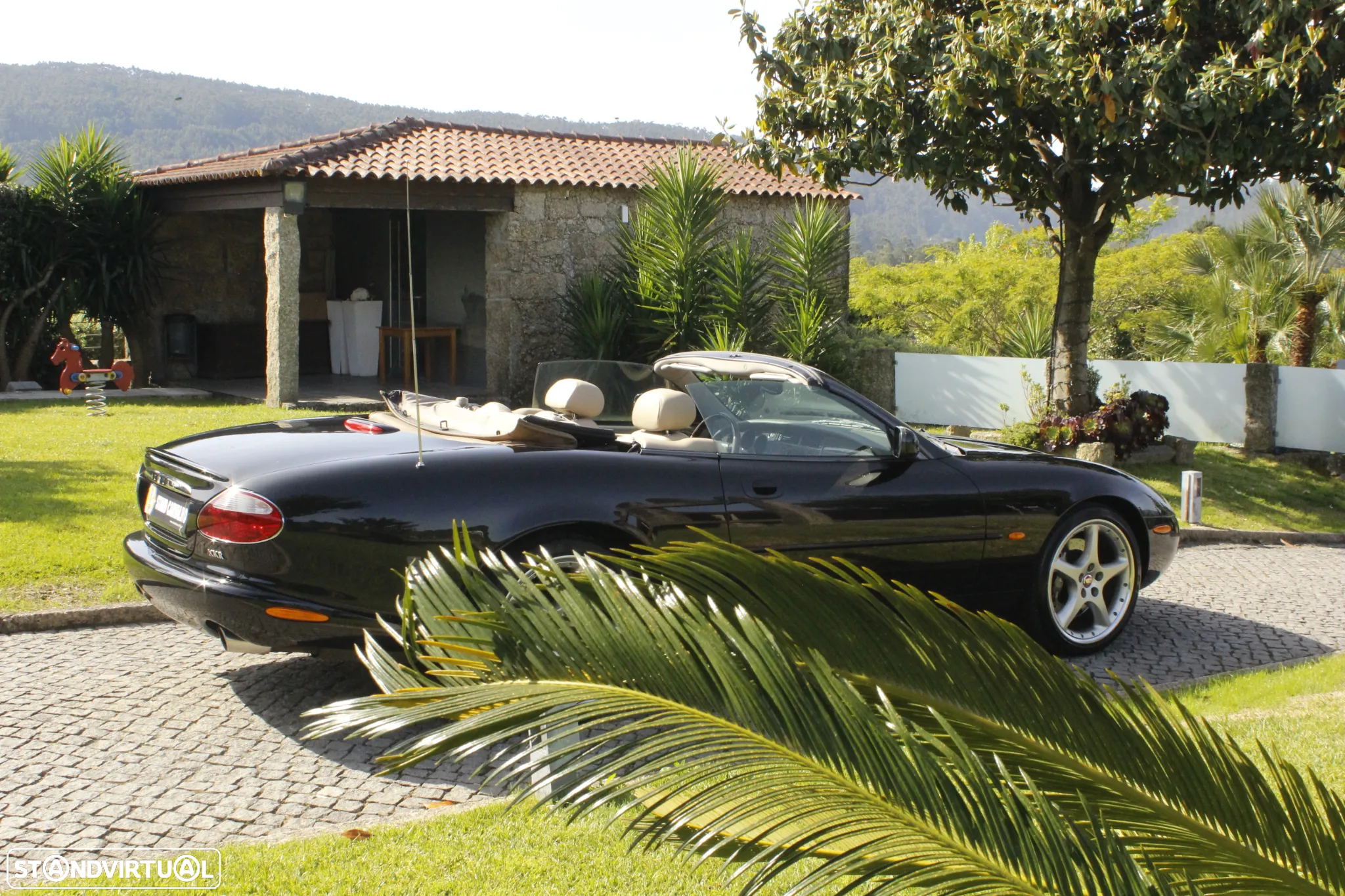 Jaguar XK XKR 4.0 Convertible - 10