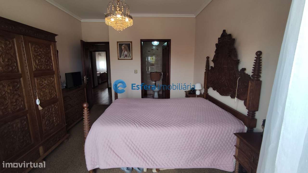 Moradia a 1 Km praia Miramar-18
