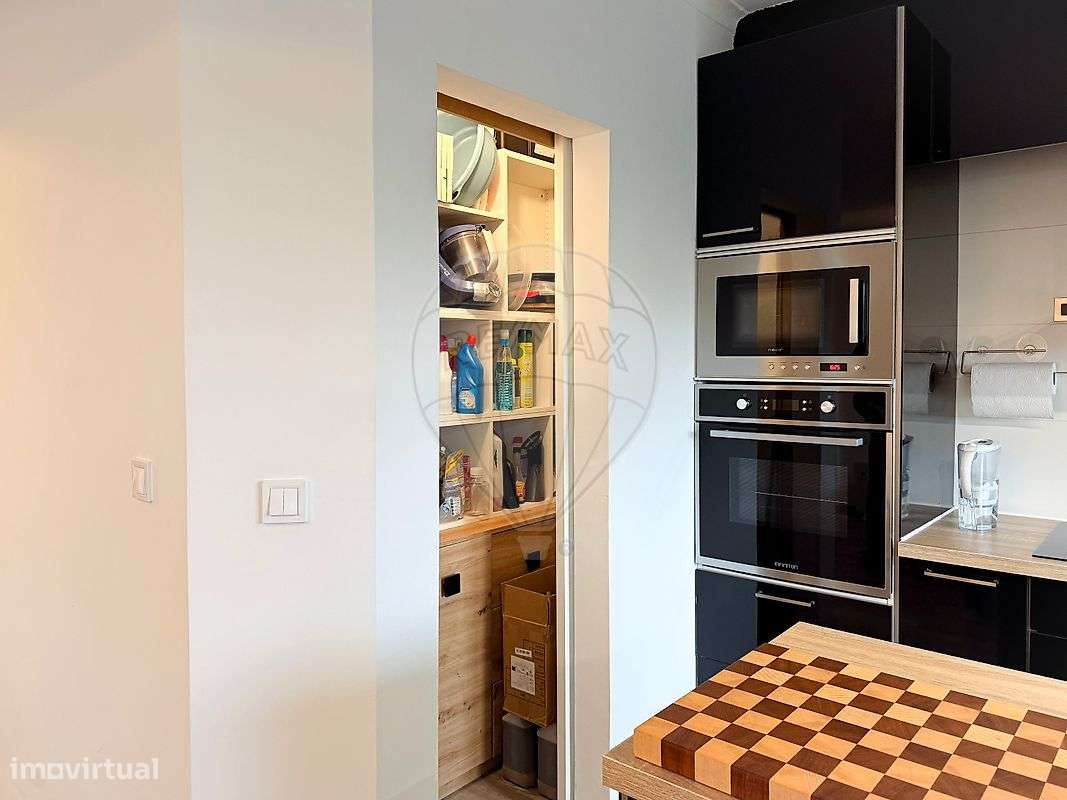 Apartamento T1 Remodelado em Belas-10