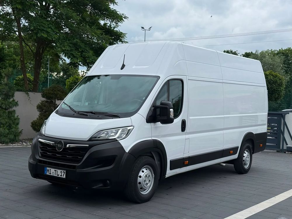 Opel Movano 2023
