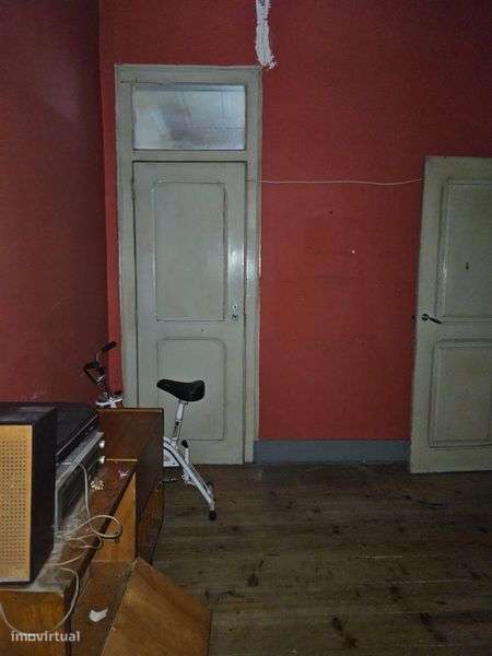 Apartamento T3 Arroios para remodelar - Grande imagem: 4/8