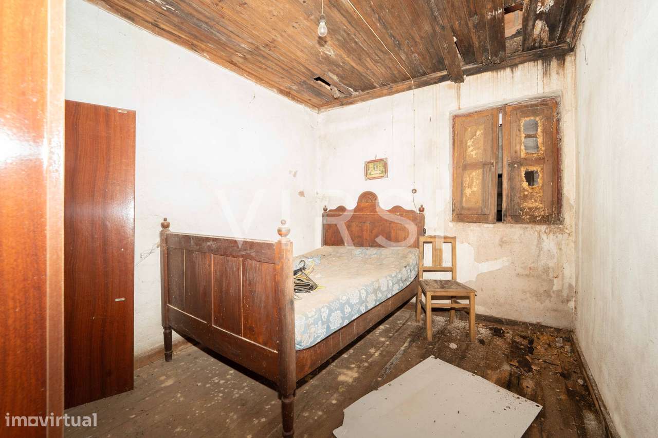 Moradia para reabilitar a 15 min de Coimbra - Urzelhe-11