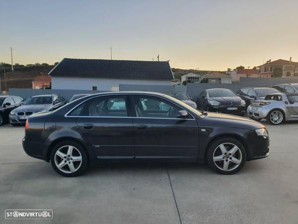 Audi A4 2.0 TDI S-line - 4