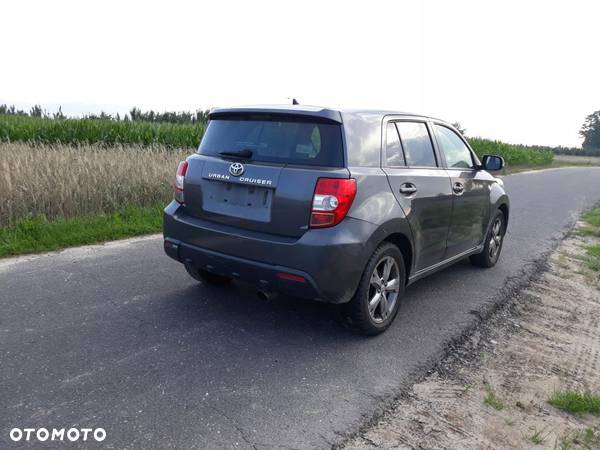 Toyota Urban Cruiser USZCZELKA DRZWI LEWY PRZÓD - 4