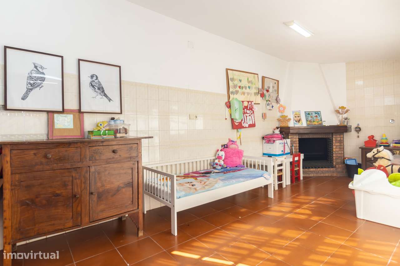 Moradia T5 isolada, Garagem , Quinta Charnequinha-45