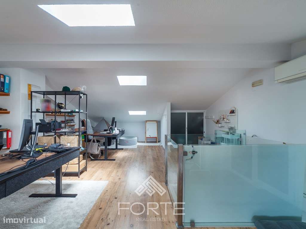 Apartamento T3 Duplex no centro de Espinho-29