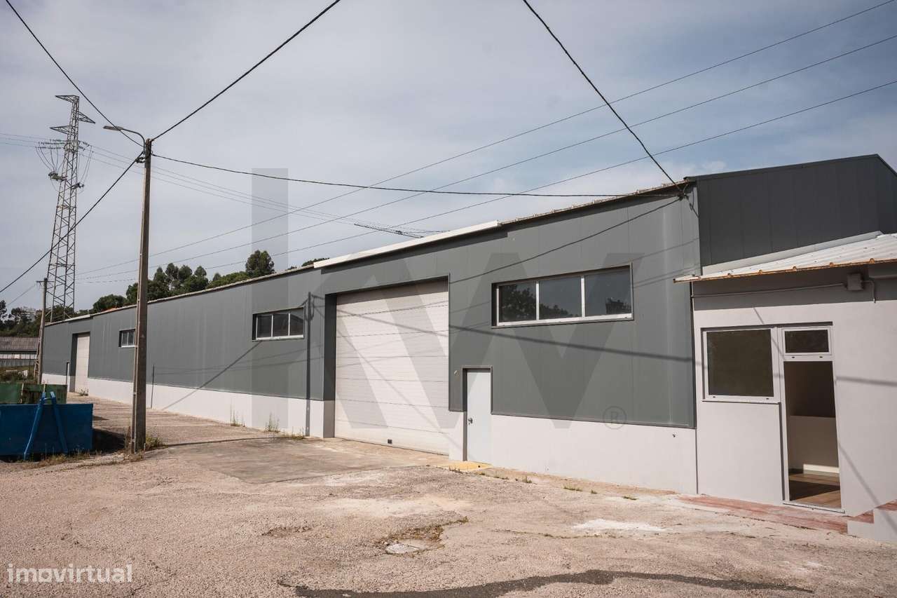 ARMAZÉM COM ESCRITÓRIO EM VILAR DO PARAÍSO (V. N. GAIA) - Grande imagem: 4/25