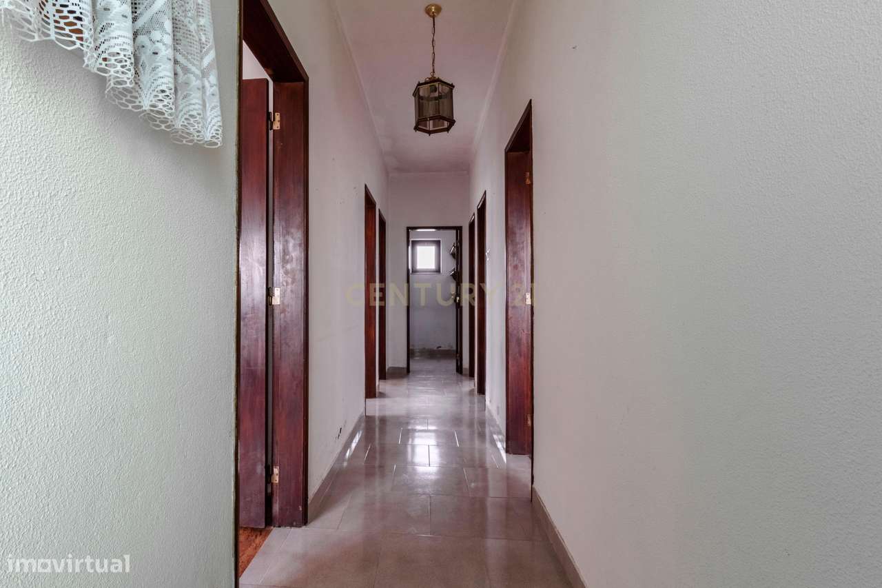 Moradia T2 para renovação | Lote 1.000 m² | São Francisco, Alcochete |-24