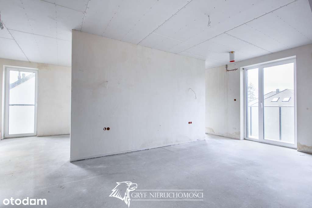 -Przestronny dom z dwoma garażami w otoczeniu lasu-16