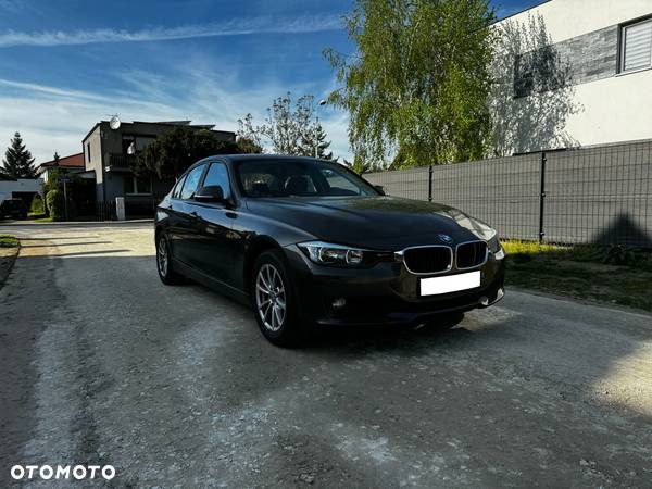 BMW Seria 3 316d - 3